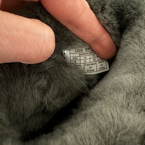 NIB Ugg Classic Mini Regenerate - Picture 5 of 6